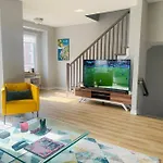 Modern 3 Story Townhouse In A Great Location!